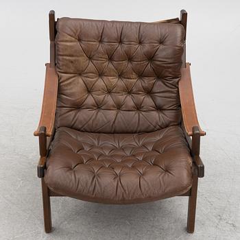 Torbjørn Afdal, a pair of 'Hunter' armchairs, Stranda industri, Bruksbo, Norway, 1970s.