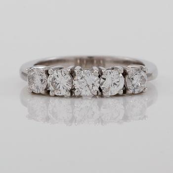 RING, 18K vitguld och diamanter tot ca 1.16 ct.