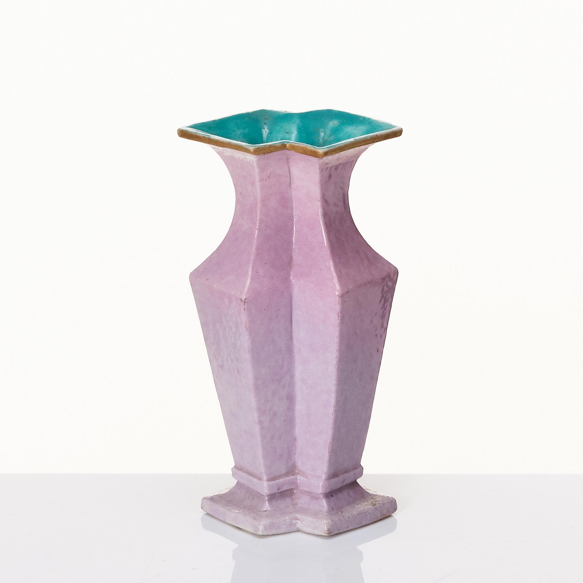 A Chinese double vase, Qing dynasty, 19th century.