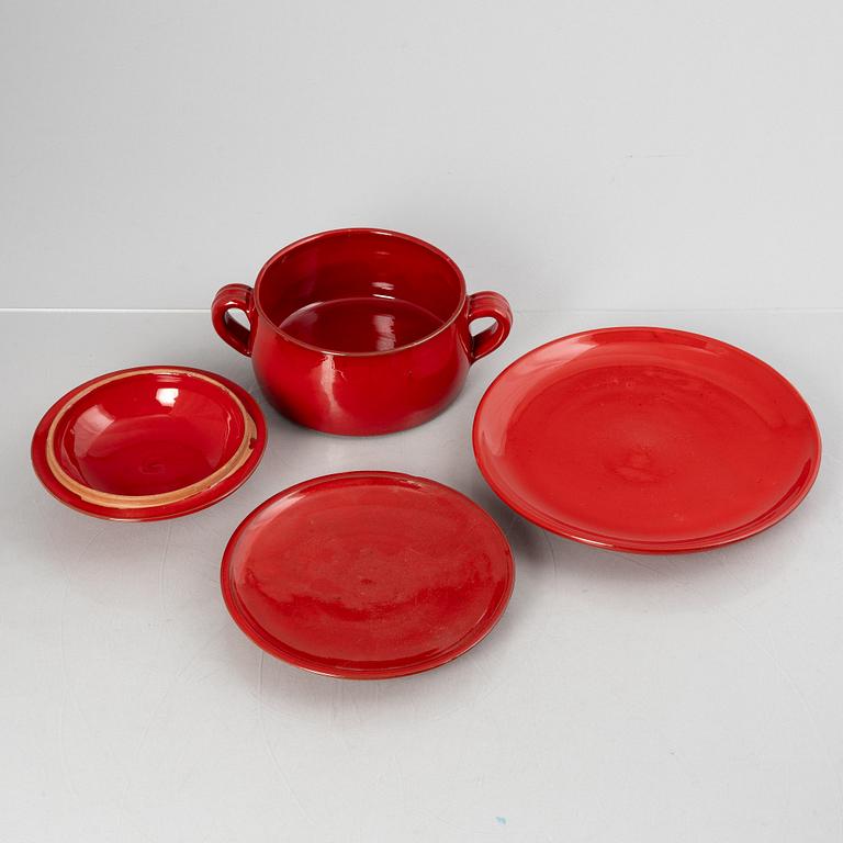 Charles Voltz, dinner service, Vallauris, France, 1960s/1970s (31 pieces).