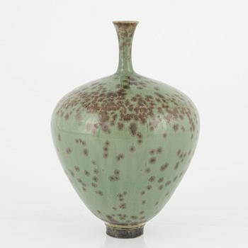An Isak Isaksson eartheware vase.