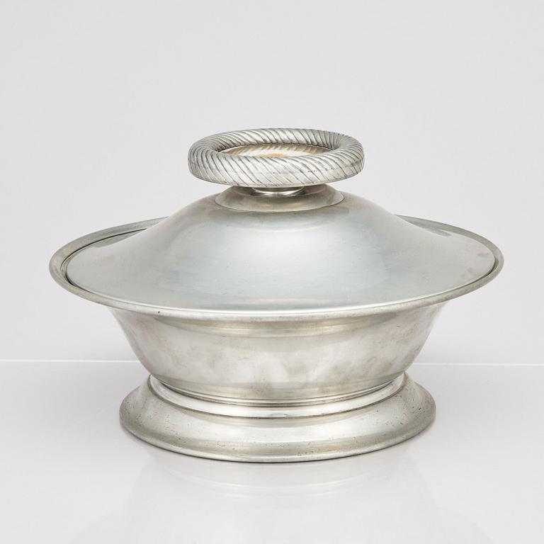 Nils Fougstedt, & Estrid Ericson, a pewter lidded bowl with an onyx finial, Svenskt Tenn, Stockholm 1936.