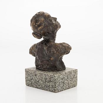 Erkki Mykrä, Bust of a Woman.