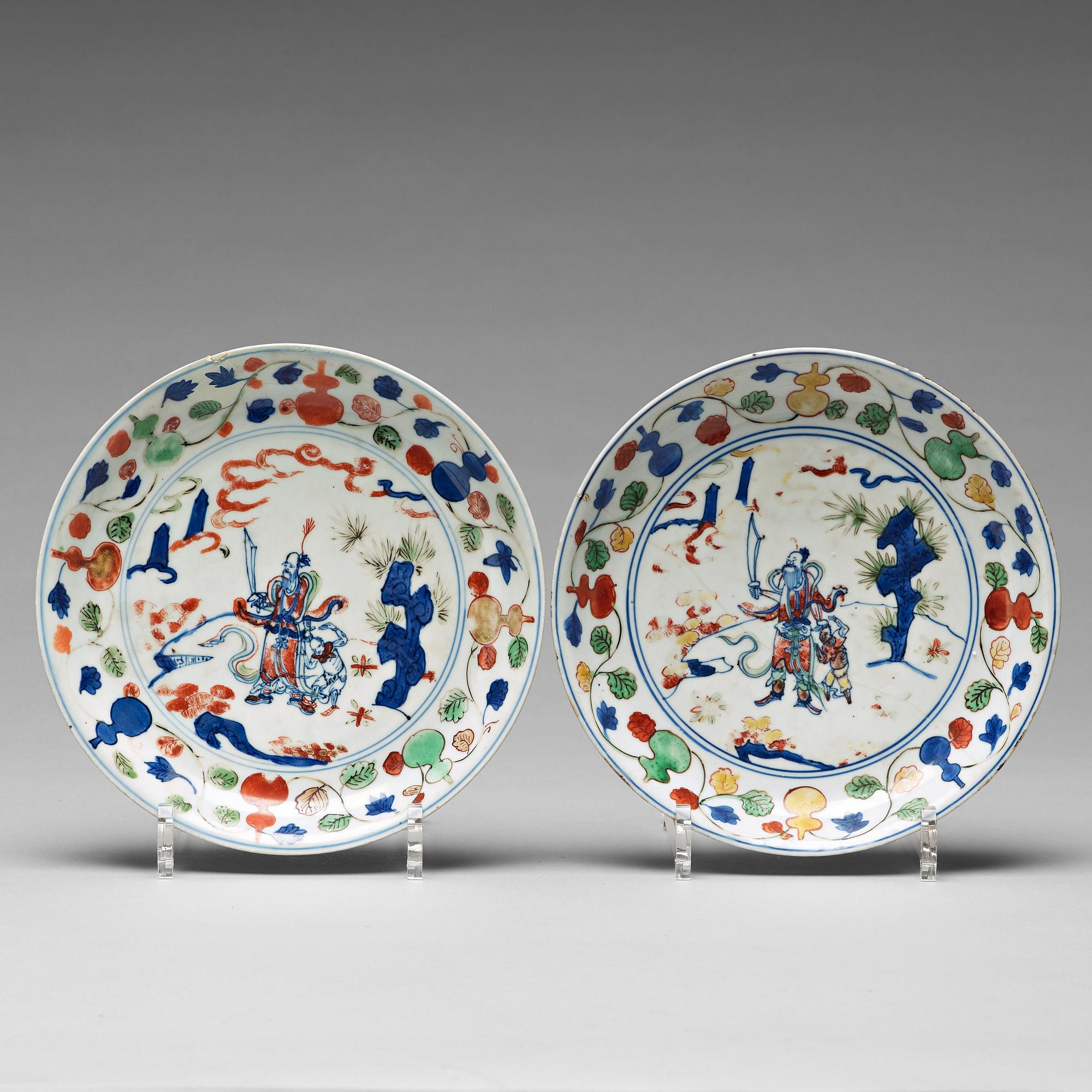 FAT, ett par, porslin. Mingdynastin med Wanlis märke och period (1572-1619).