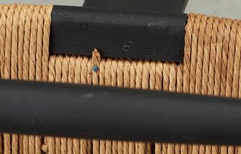 STOLAR, ett par, Y-stolen, Hans J. Wegner, Danmark, formgivna 1950.