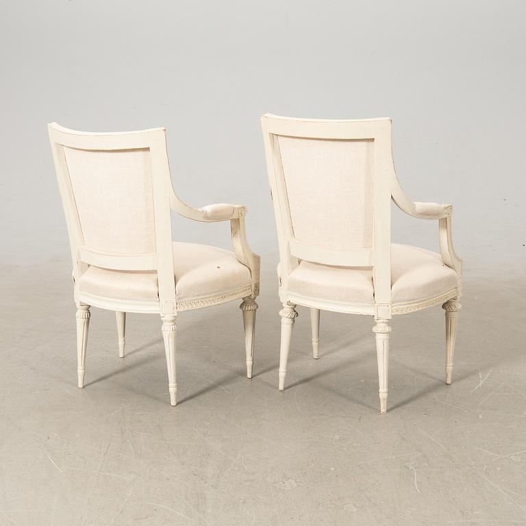 Armchairs, ett pair, late Gustavian Stockholm work, early 19th century.