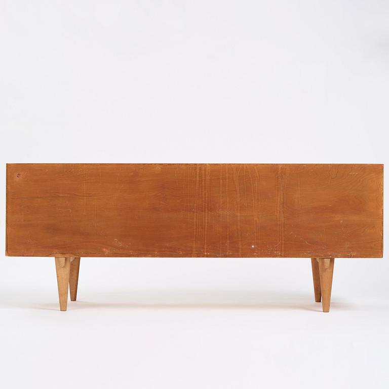 Hans J. Wegner, a teak 'RY-25' sideboard, RY-Møbler, Denmark 1950s-1960s.