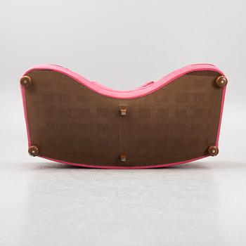 Josef Frank, soffa, modell 968, Firma Svenskt Tenn.