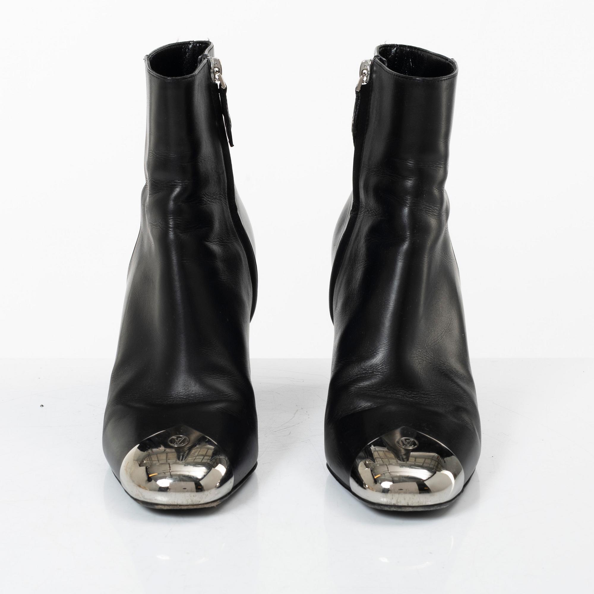 Louis Vuitton, stövletter, ett par, storlek 37.