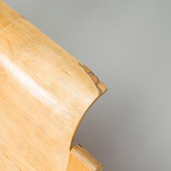 Alvar Aalto, a pair of 1940s/50s '31' armchairs for O.Y. Huonekalu- ja Rakennustyötehdas A.B.