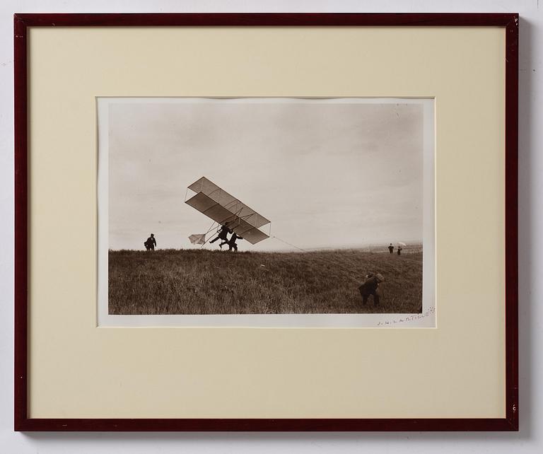 Jacques Henri Lartigue, “Zissou takes off in his ZYX24”, Rouzat, 1910.