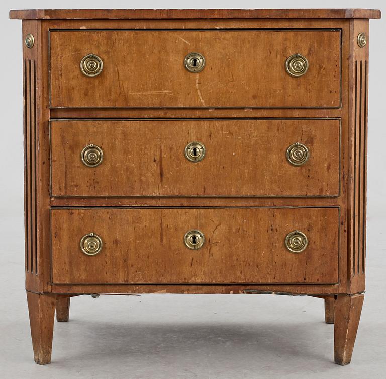 BYRÅ, sengustaviansk stil, tidigt 1900-tal.