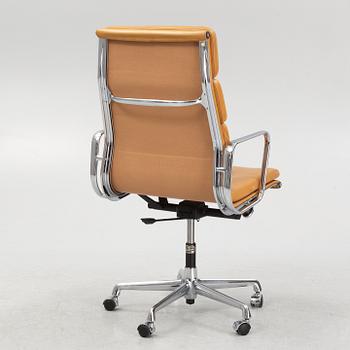 Charles & Ray Eames, skrivbordsstol, "EA217 Soft Pad Chair" Vitra.