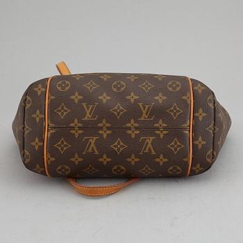 LOUIS VUITTON, a 'Totally PM' monogram canvas bag with bagcharm.