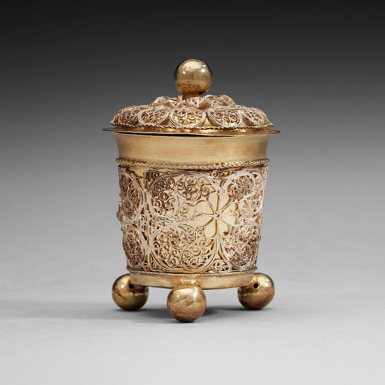 A Swedish 17th century parcel-gilt filigree-beaker and cover, unmarked.