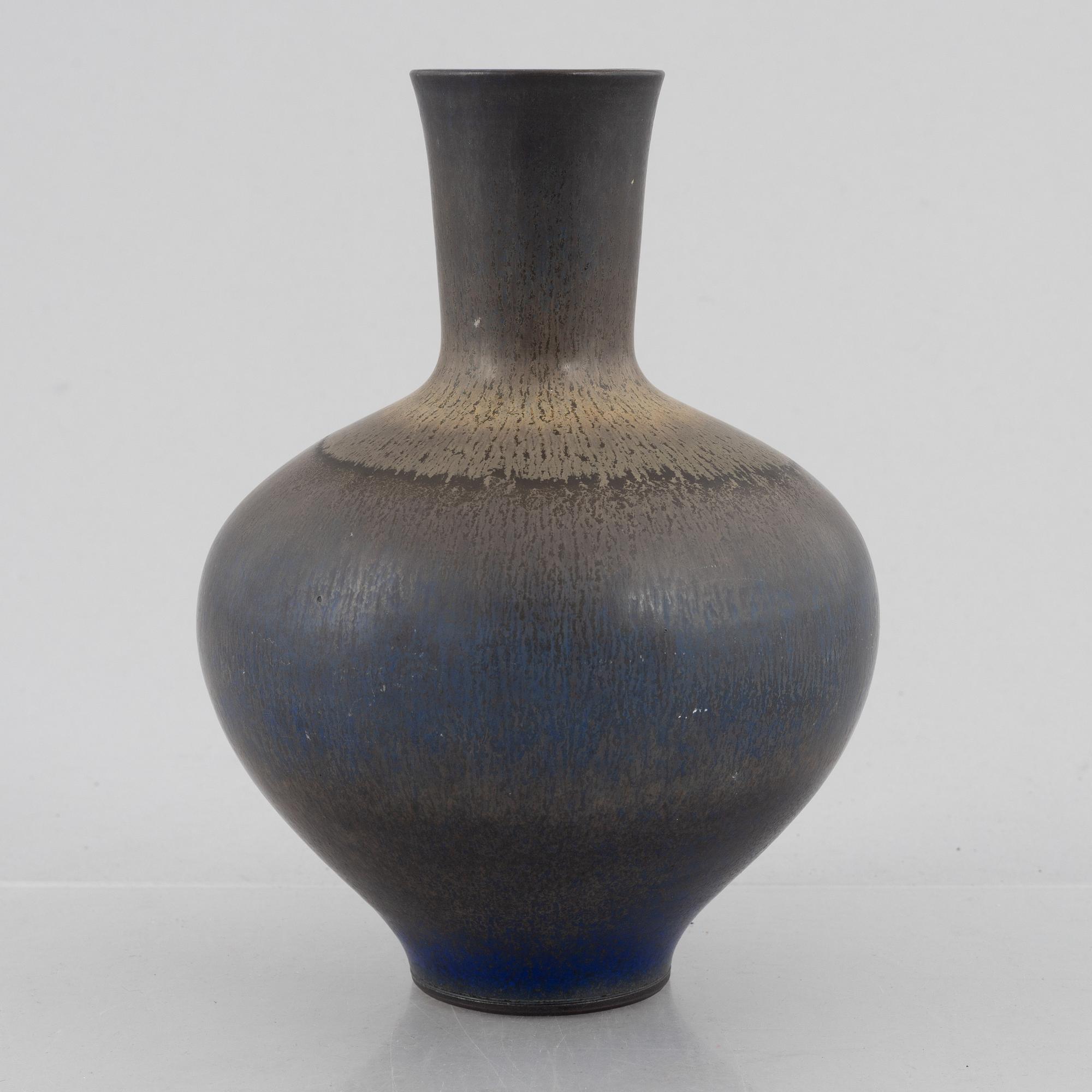 Berndt Friberg, a stoneware vase, Gustavsberg Studio 1944-47.