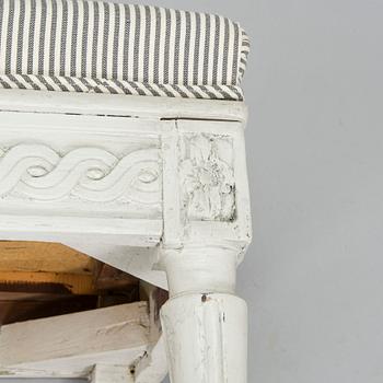 A Gustavian provincial bench, 18th/19th century.