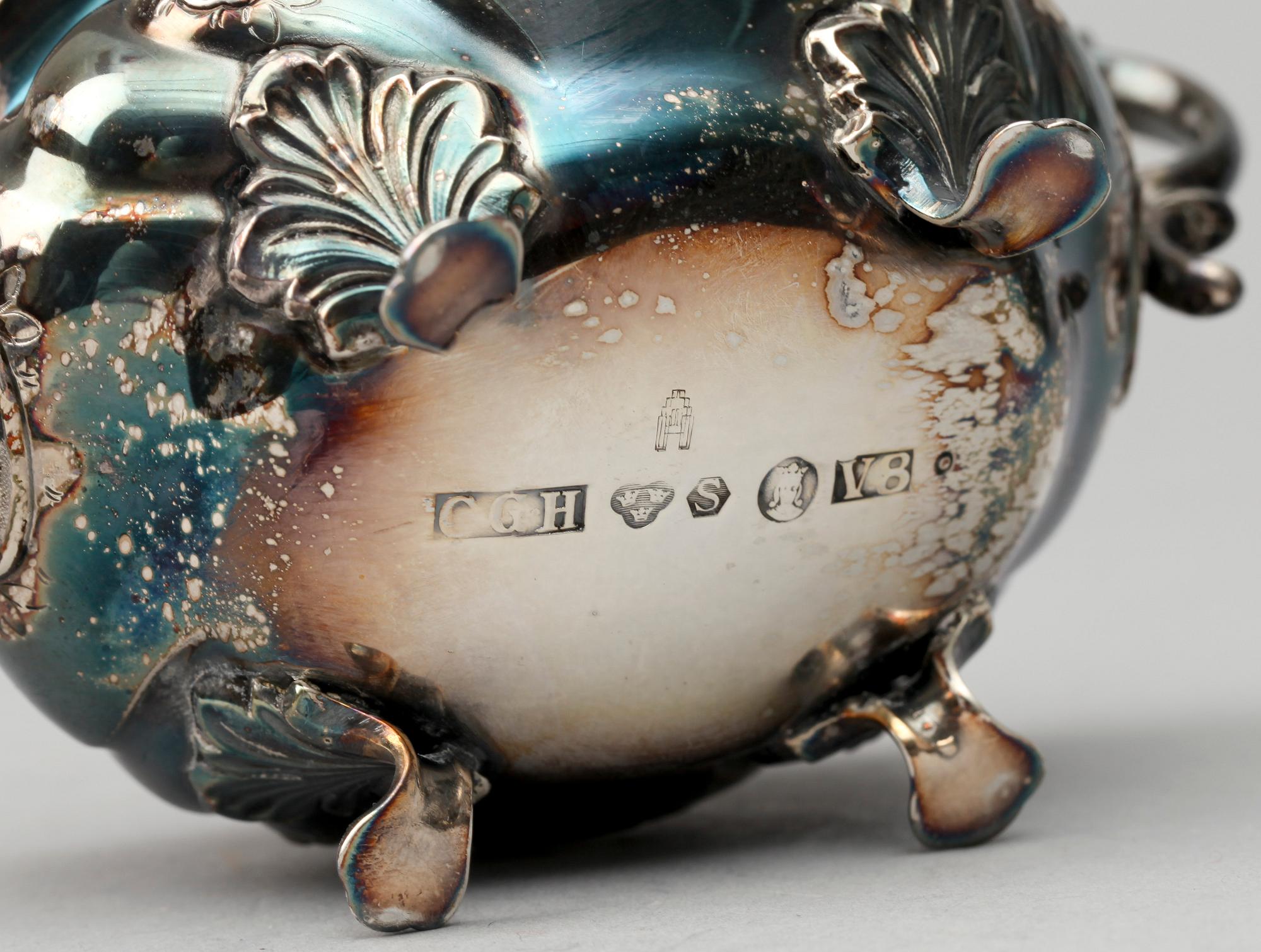 KAFFESERVIS, 3 delar, silver. C G Hallberg, Stockholm 1946. Tot vikt c:a 600 g.