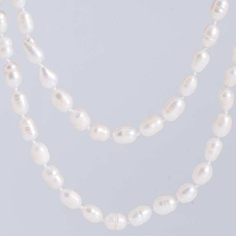 A cultured freshwater pearl necklace.