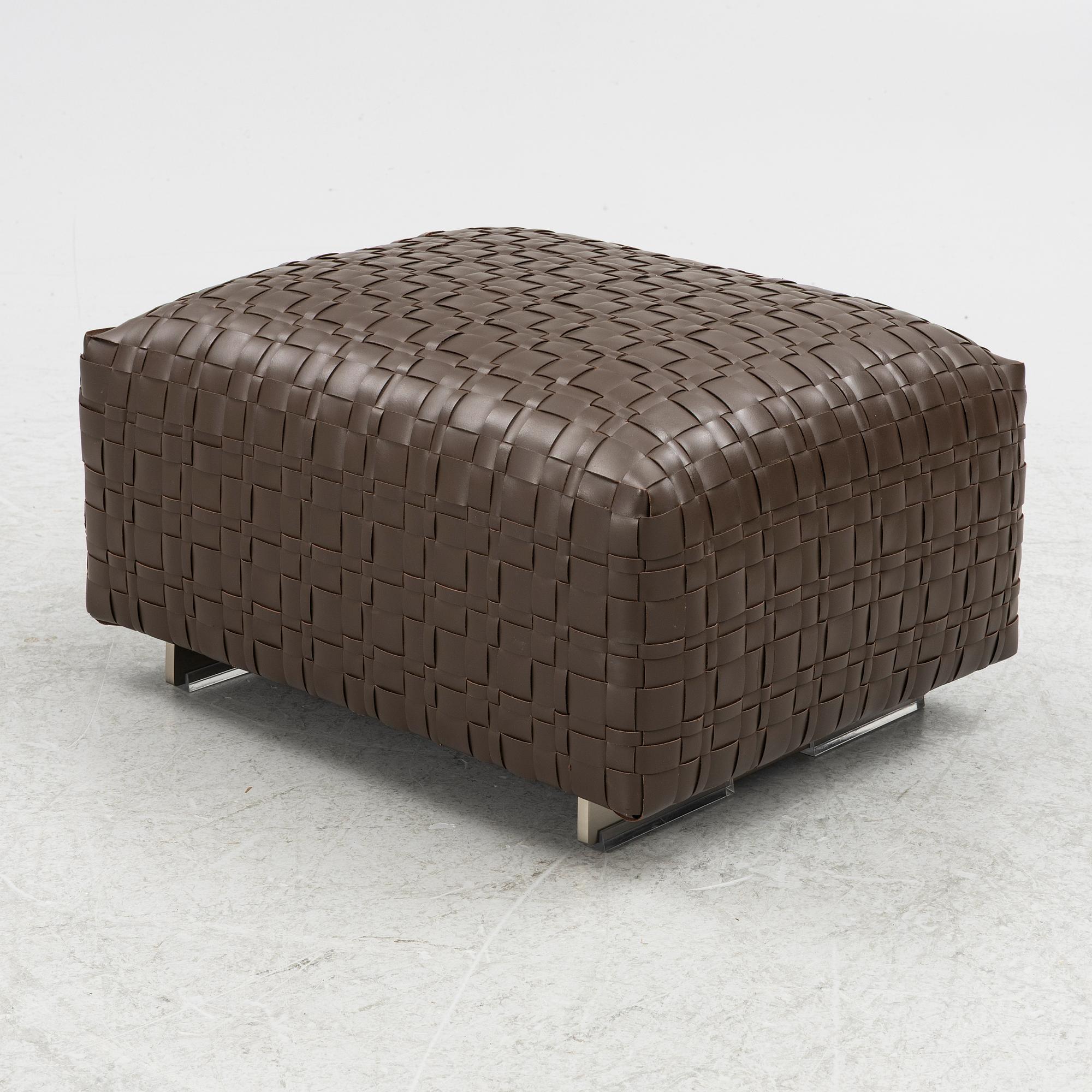 Centro Studi, a 'Bangkok Ottoman' Flexform, 21st century.