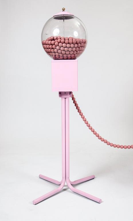 TUGGUMMIAUTOMAT SAMT JULGRAN, NK 2015, JoAnn Tan Studio.