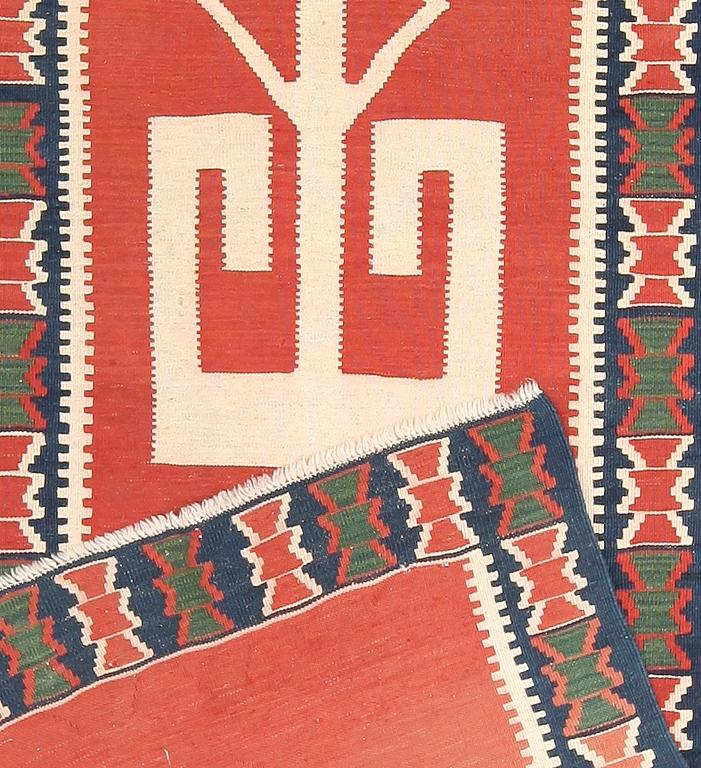 MATTA, Kelim, galleri. Ca 277 x 80 cm.