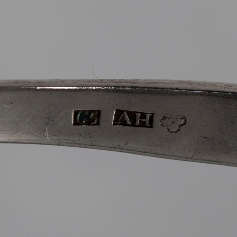 FÖRLÄGGARE / SOPPSLEV, silver, Abraham Holmgren, Strömstad 1857. vikt ca 205 g.