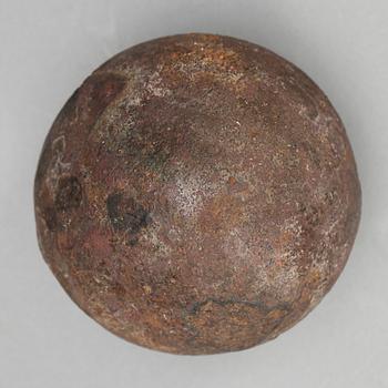 KANONKULA, järn, troligen 1600-tal.