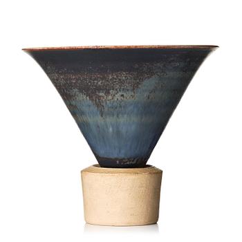 50. Wilhelm Kåge, a "Farsta" stoneware vase, Gustavsberg Studio 1956.