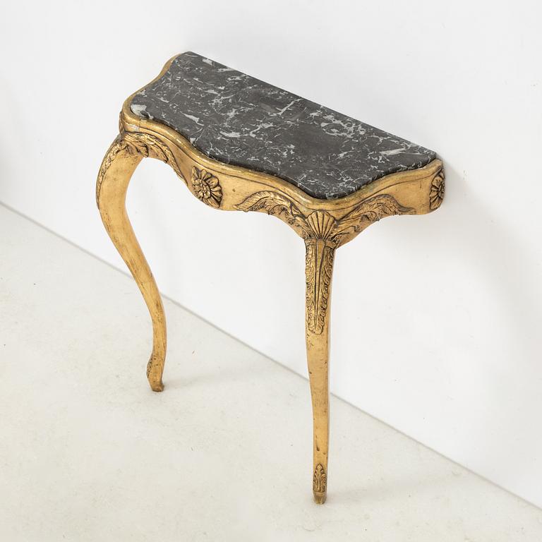Spegel med konsolbord, rokokostil, omkring 1900-talets mitt.