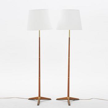 A pair of teak floor lights, Möllers Armatur, Eskilstuna, 1960's.
