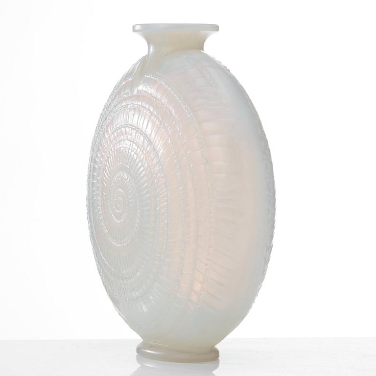 René Lalique, vas "Escargot", France, 1920-30's, modell nr 931.