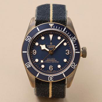 1098. Tudor, Heritage, Black Bay, Bronze, "Bucherer Blue", ca 2021.