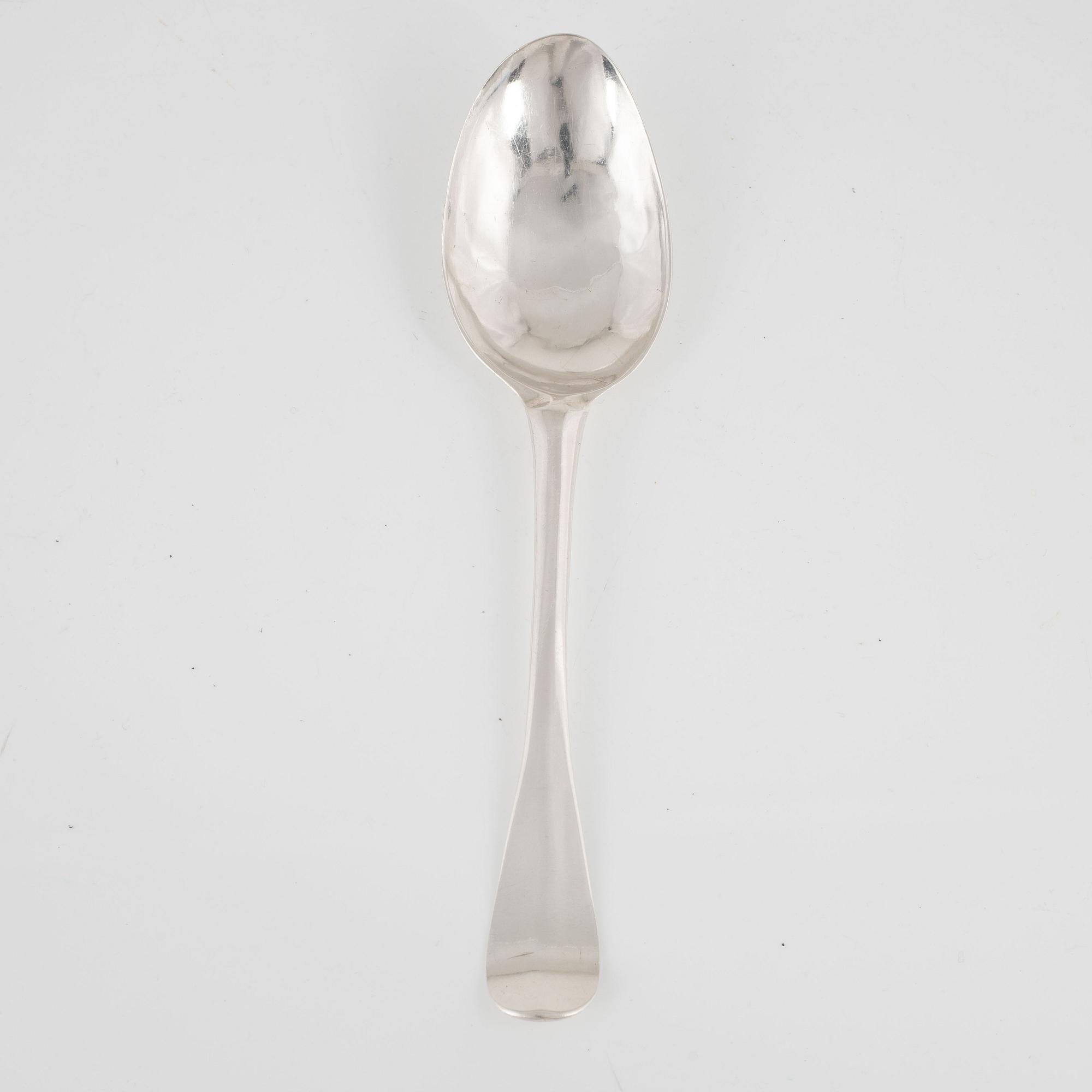 Erik Granroth, tumlare och sked, silver, Sala 1744 och 1748.