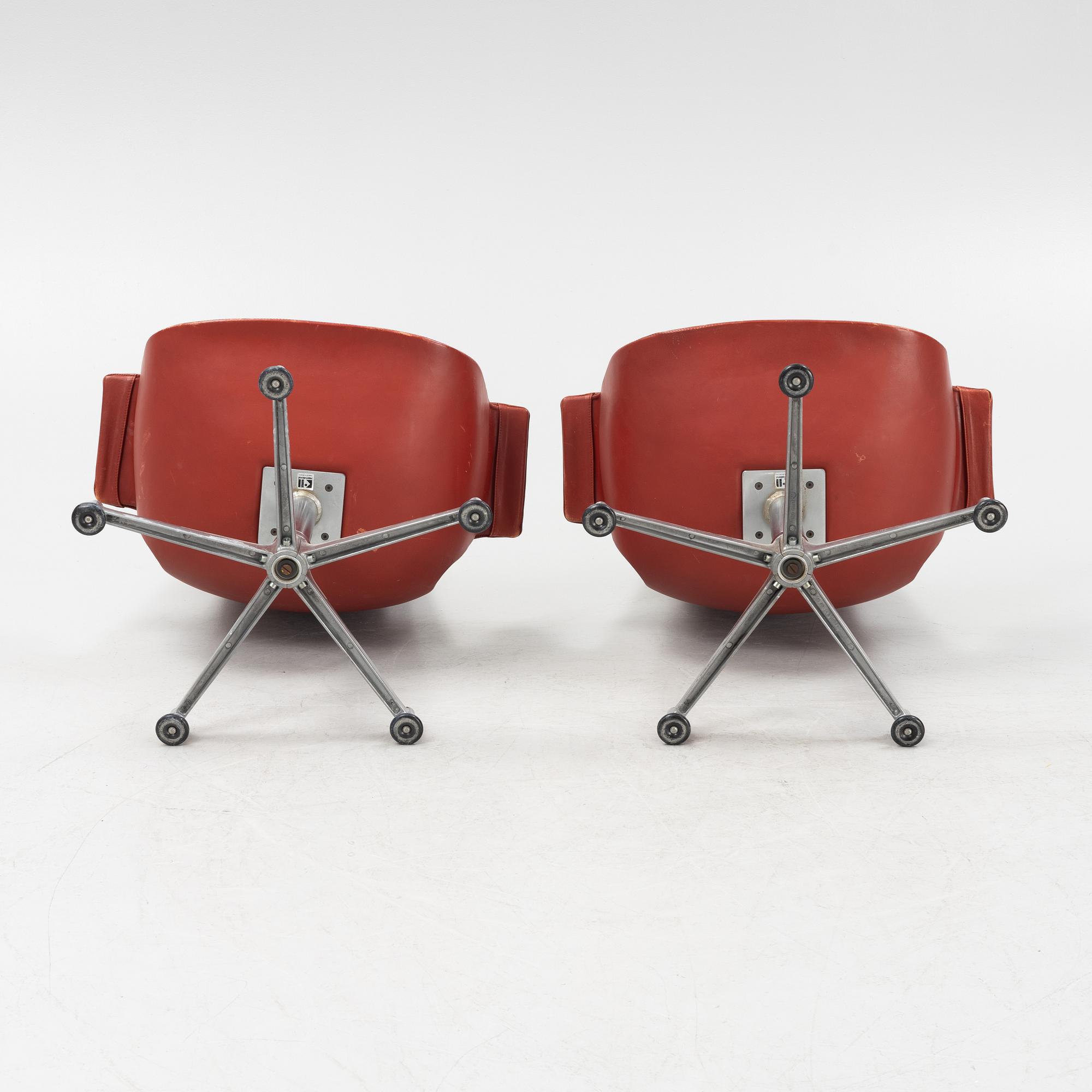 A pair of model FK 6725 armchairs by Fabricius & Kastholm for Kill International.