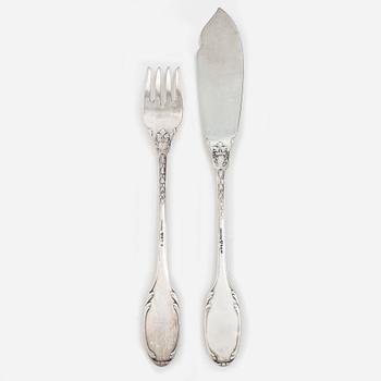 W.A. Bolin, Fiskbestick, 24 delar, silver, modell F, Stockholm 1927.