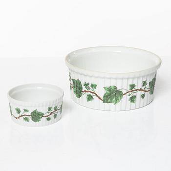 Service, 63 pieces, porcelain, Porcelaine de Paris, Limoges, France.