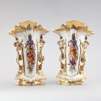 VASER, 1 par, porslin, 1800-talets mitt.