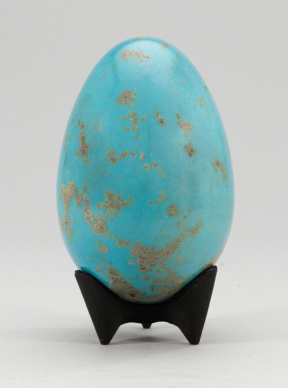 A Hans Hedberg faience egg, Biot, France.