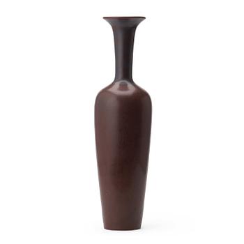 Gunnar Nylund, A Gunnar Nylund brown glazed stoneware vase, Rörstrand Sweden, 1950-60's.