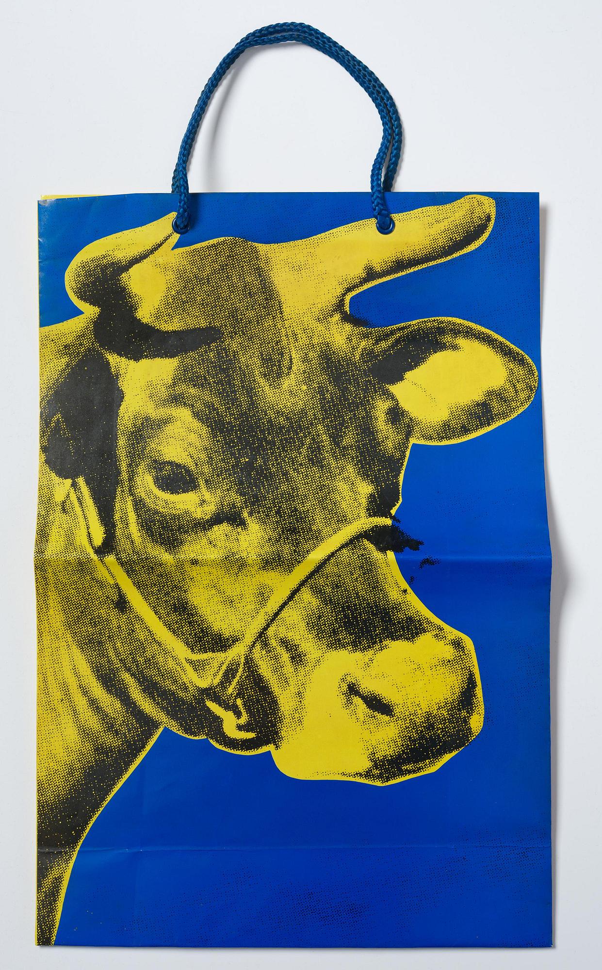 Andy Warhol, Samling av Warhol-relaterade tidningar, böcker och vinylskivor.