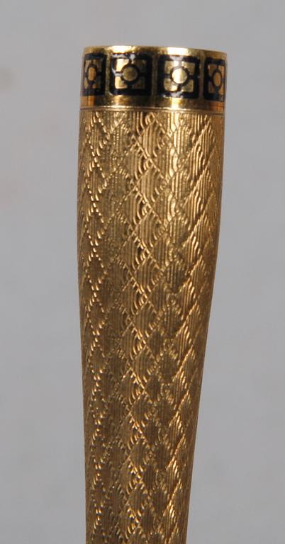 CIGARETTMUNSTYCKE, guld 9K, ben, England 1910-20-tal.