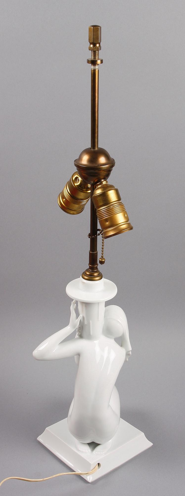 BORDSLAMPA, porslin, Rosenthal. 1930/40-tal.