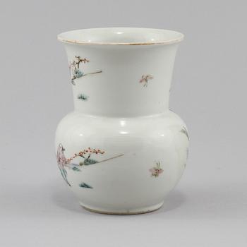 VAS, porslin, Kina, 1800/1900-tal.