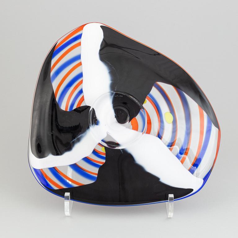 Erik Höglund, a glass dish, Strömbergshyttan, 1994.