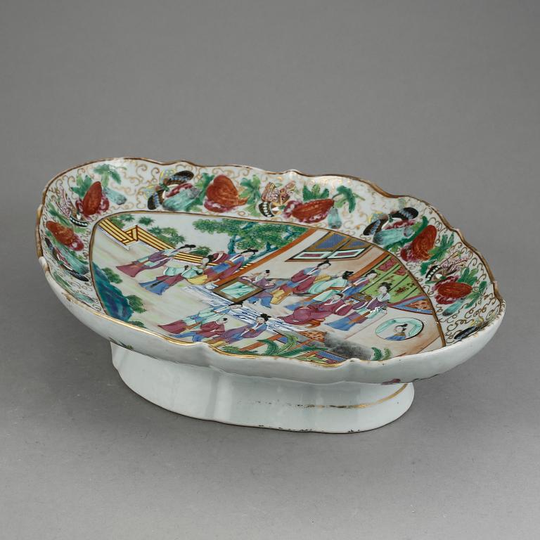 SKÅL PÅ FOT / TAZZA, porslin, Kina, Kanton, 1800-tal.