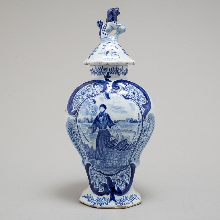 URN WITH COVER, faience, Delft, 18th century.