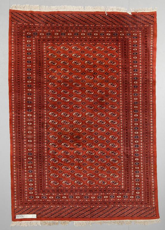 MATTA, Kashmir. Ca 280 x 200 cm.
