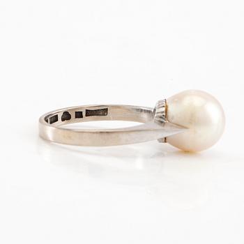 Ring 18K white gold with a cultured pearl, Axel Svensson's Goldsmith Atelier Malmö 1965.