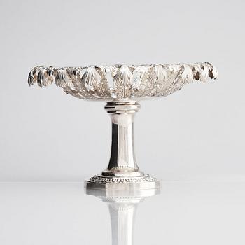 A Swedish 19th century silver tazza, mark of Adolf Zethelius, Stockholm 1831.